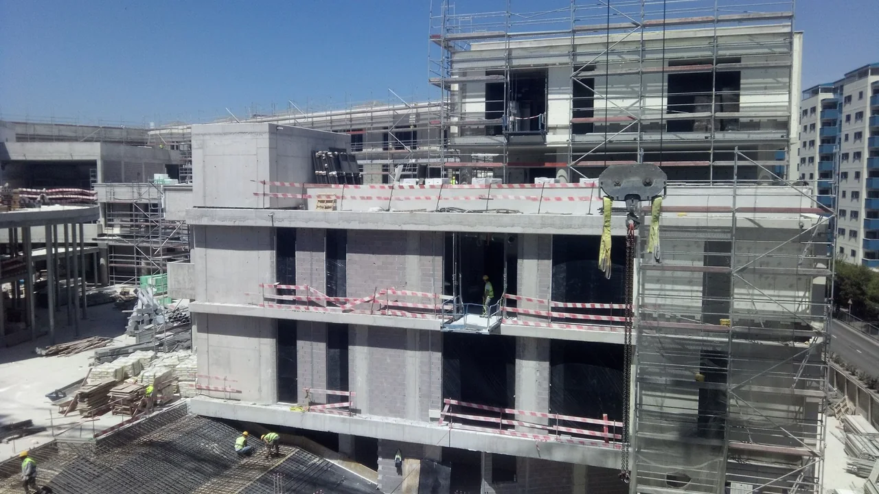 Trabajadores en una obra de construcción